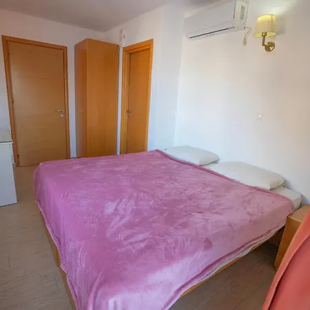 Lägenhet Calliope Maille &