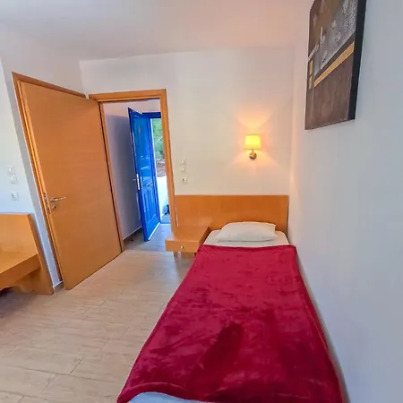 Calliope Maille & * Myrties