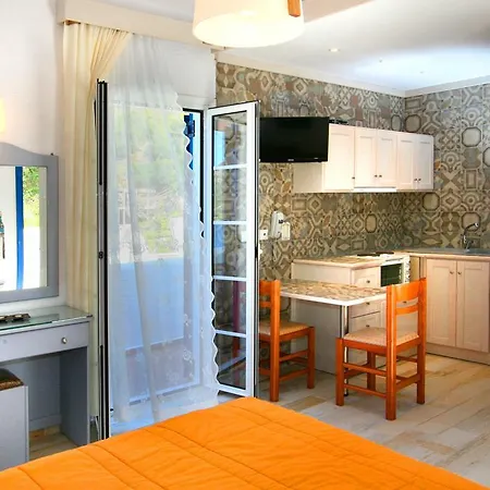 Calliope Maille & Myrties