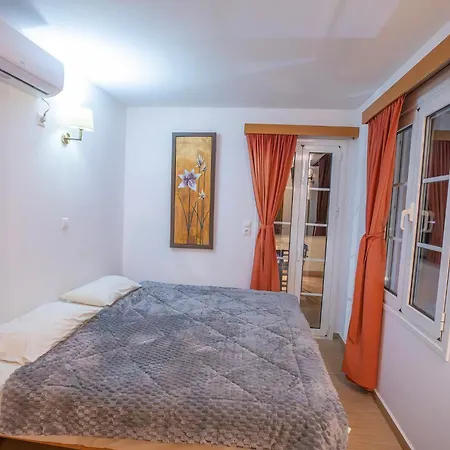 Calliope Maille & * Myrties