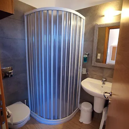 Apartament Calliope Maille & *