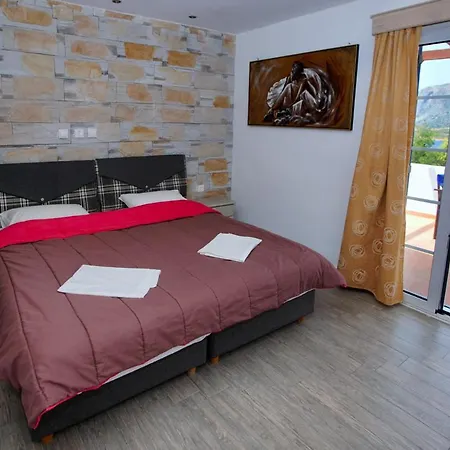 Apartament Calliope Maille & Myrties