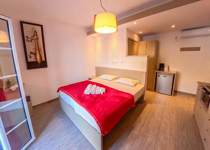 Calliope Maille & Myrties